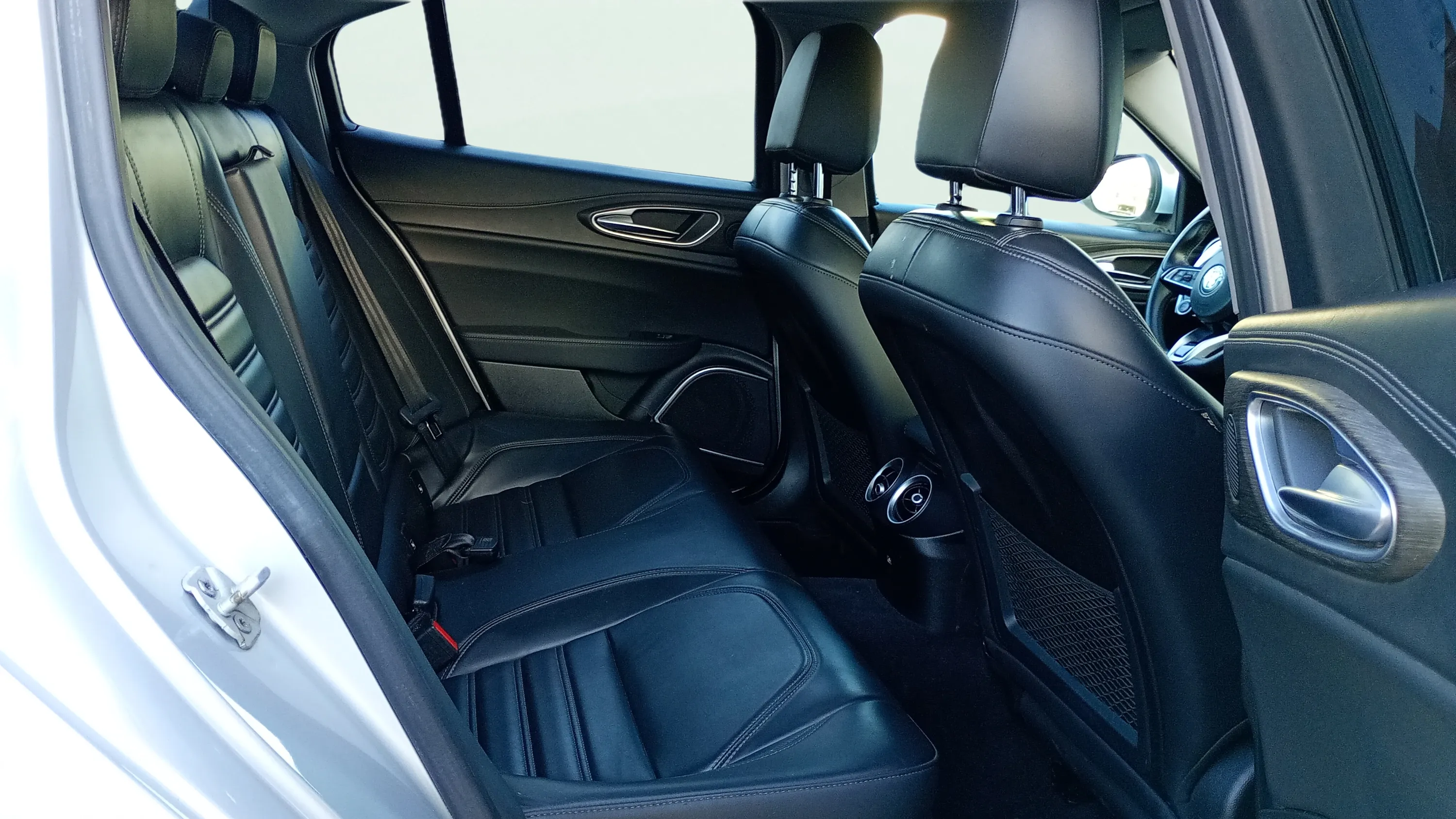 Alfa Romeo Giulia 2.2 Diesel Super RWD - foto 14