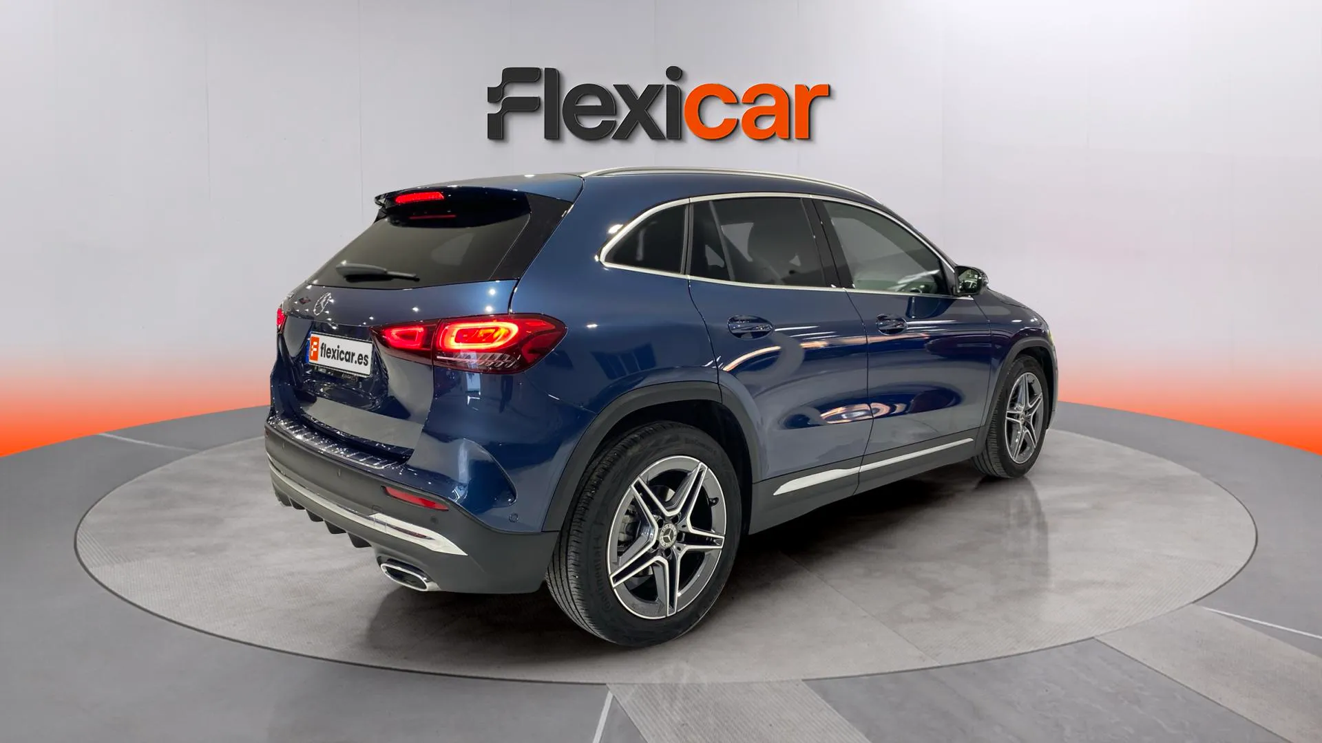 Mercedes-Benz GLA 200 D 4MATIC - foto 7