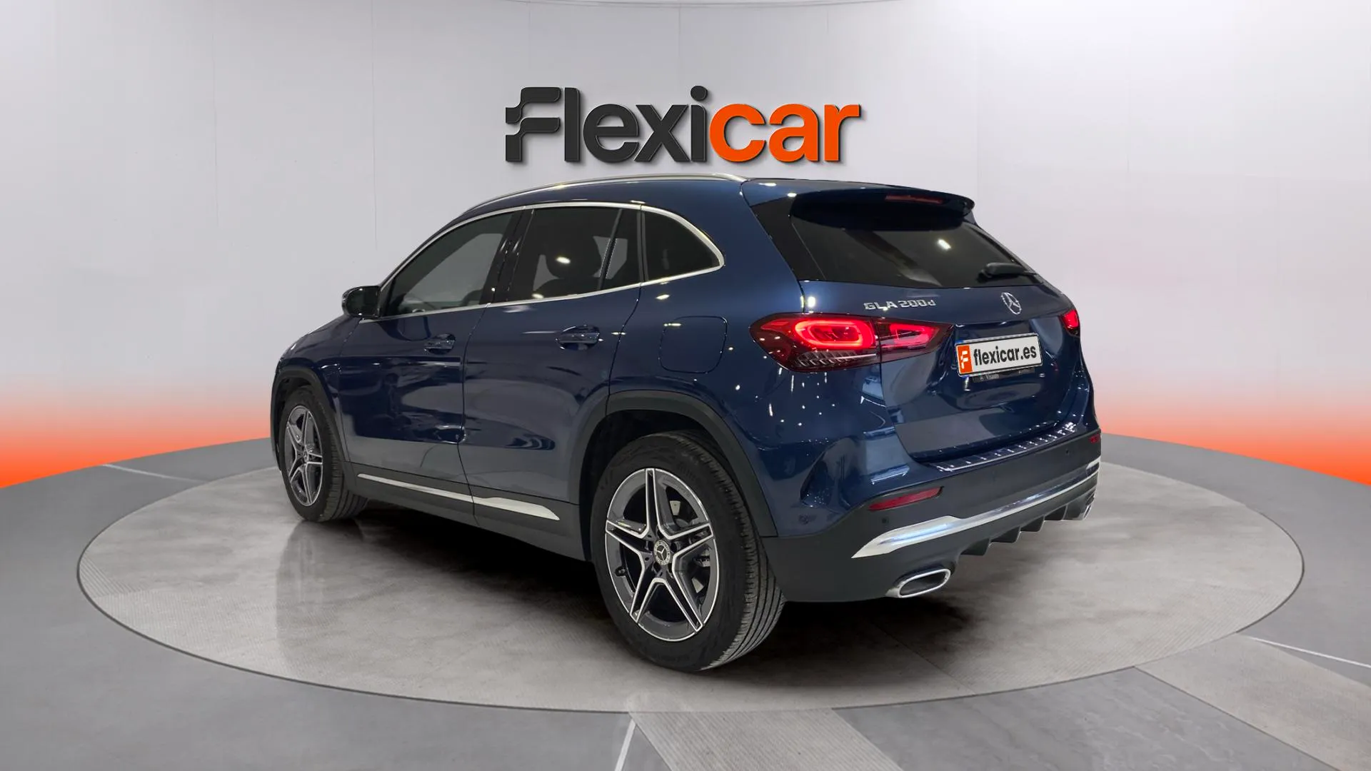 Mercedes-Benz GLA 200 D 4MATIC - foto 5