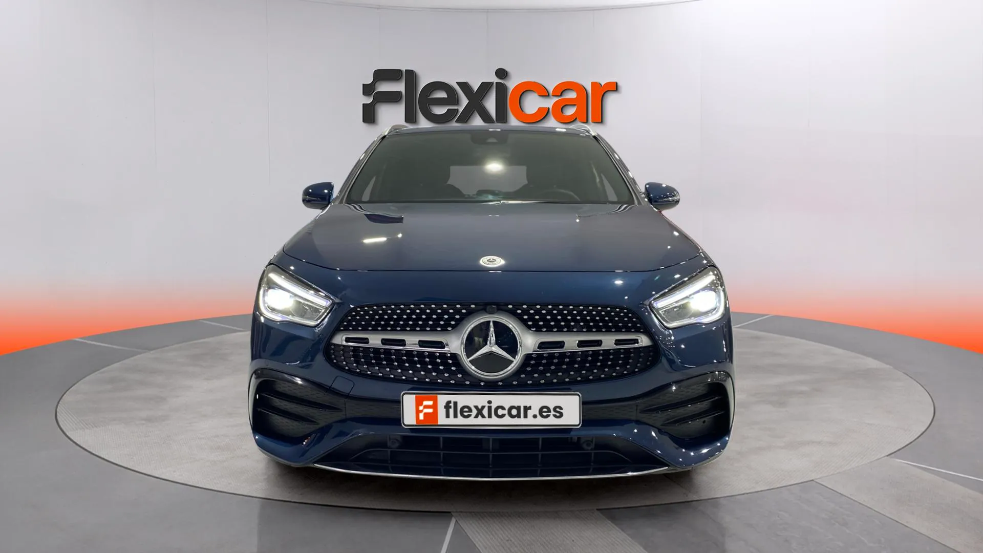 Mercedes-Benz GLA 200 D 4MATIC - foto 2