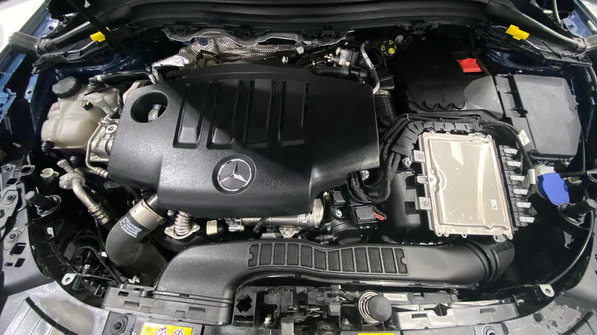 Mercedes-Benz GLA 200 D 4MATIC - foto 27
