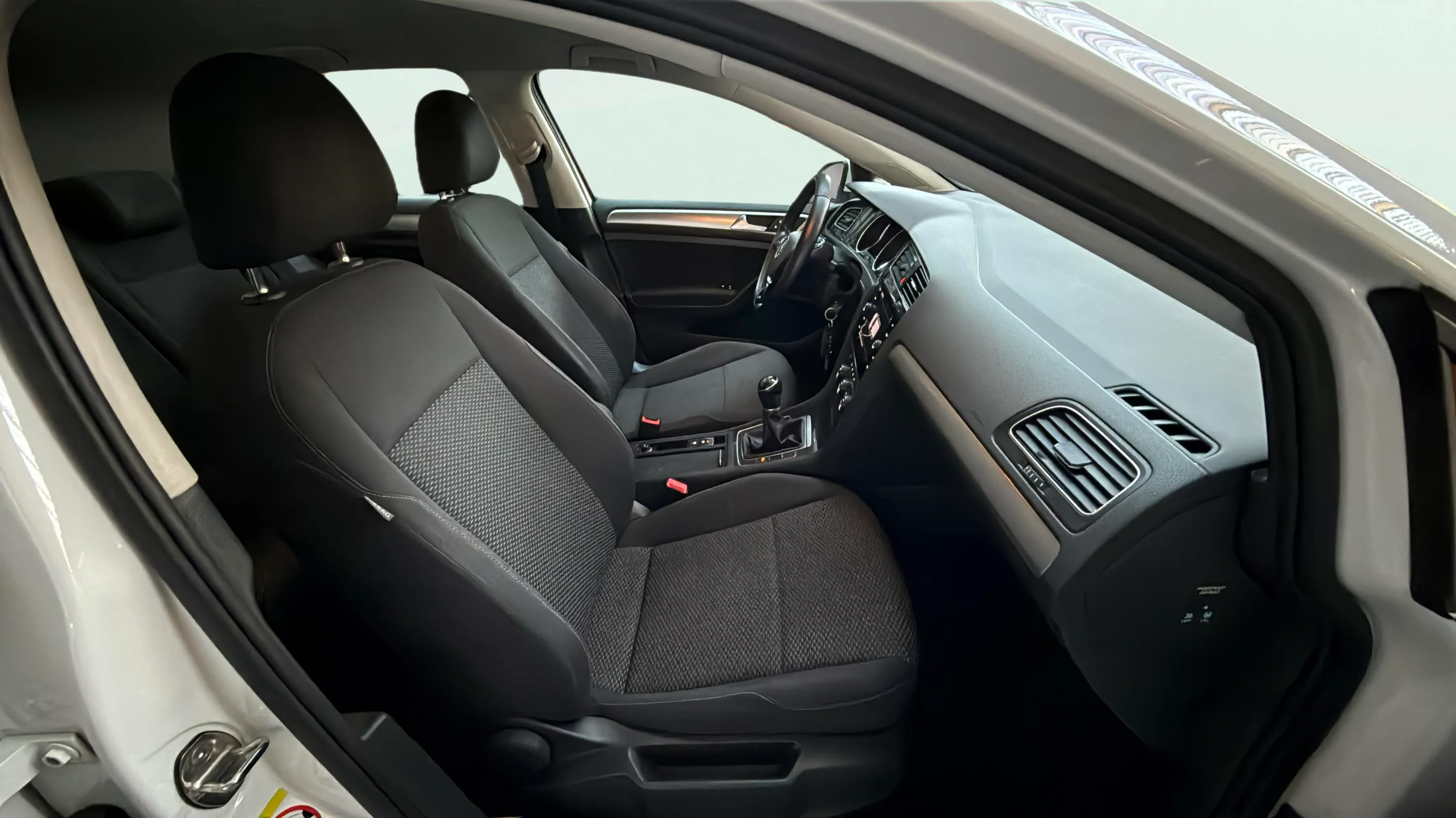 Volkswagen Golf Advance 1.0 TSI - foto 10