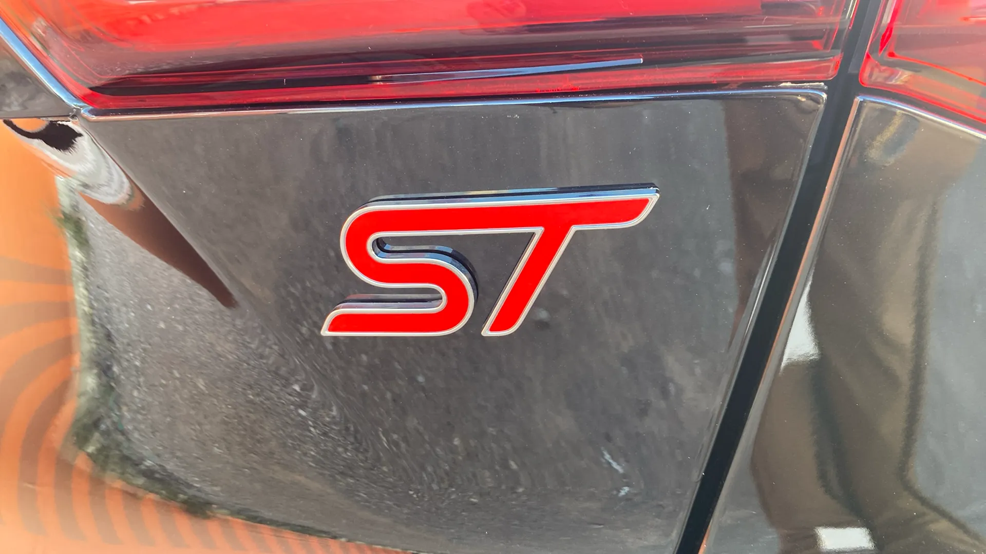 Ford Focus 2.3 EcoBoost ST - foto 17
