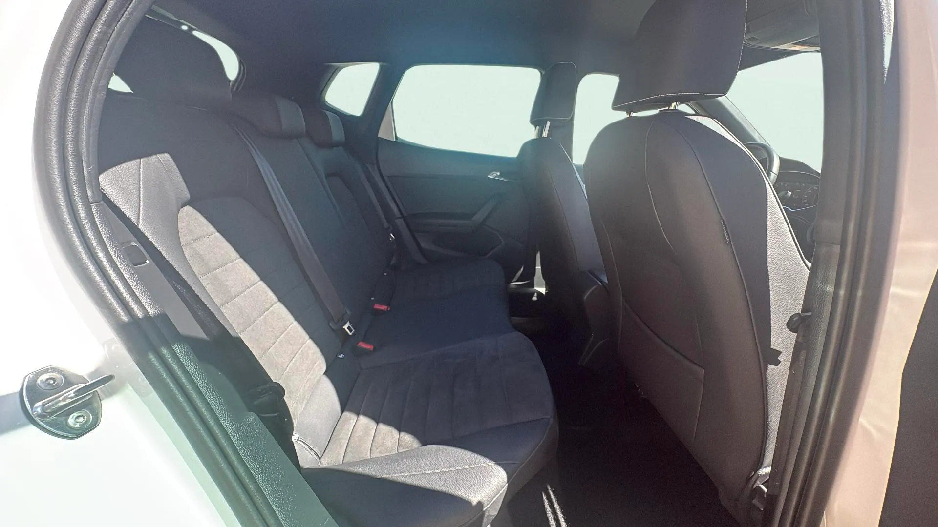 SEAT Arona 1.0 TSI DSG FR Ecomotive - foto 15