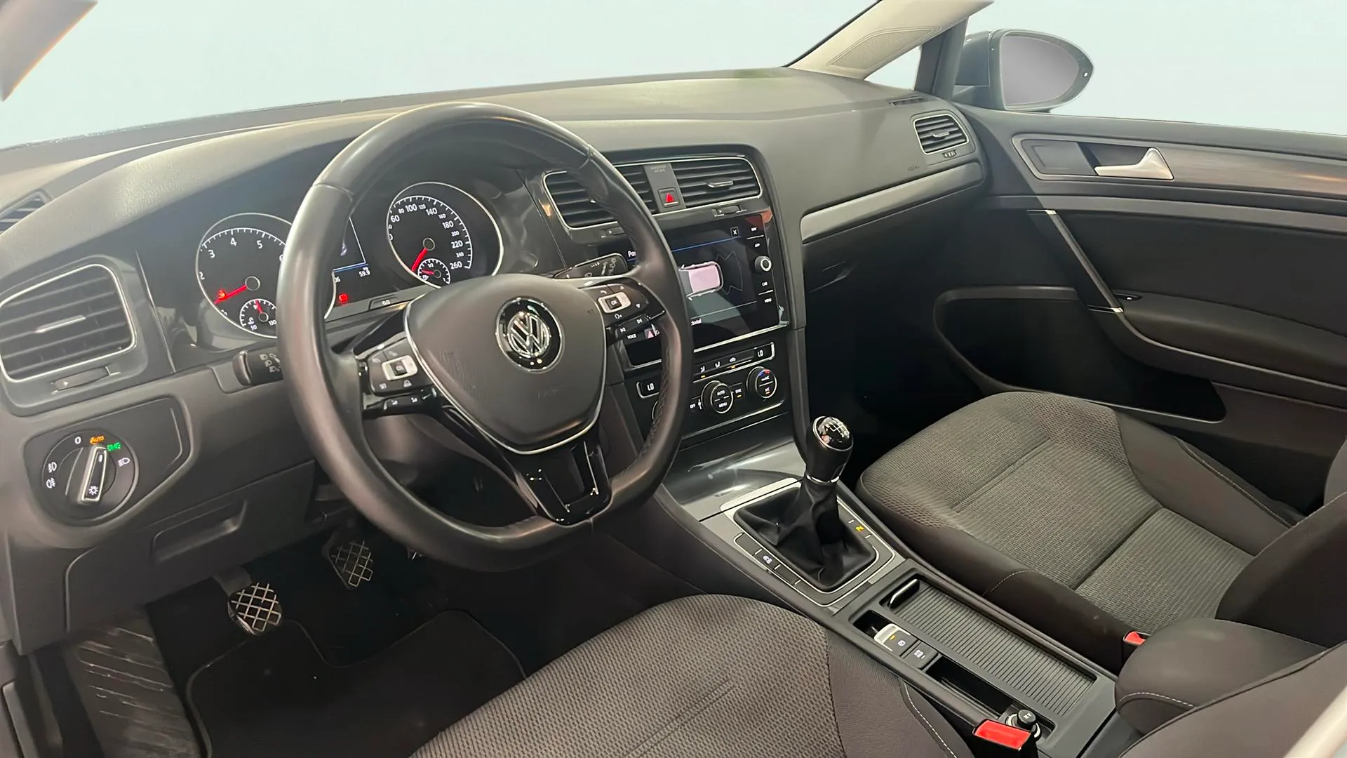 Volkswagen Golf Advance 1.4 TSI - foto 9