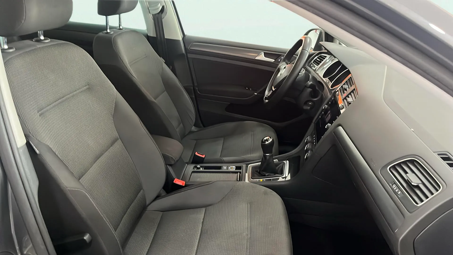 Volkswagen Golf Advance 1.4 TSI - foto 17
