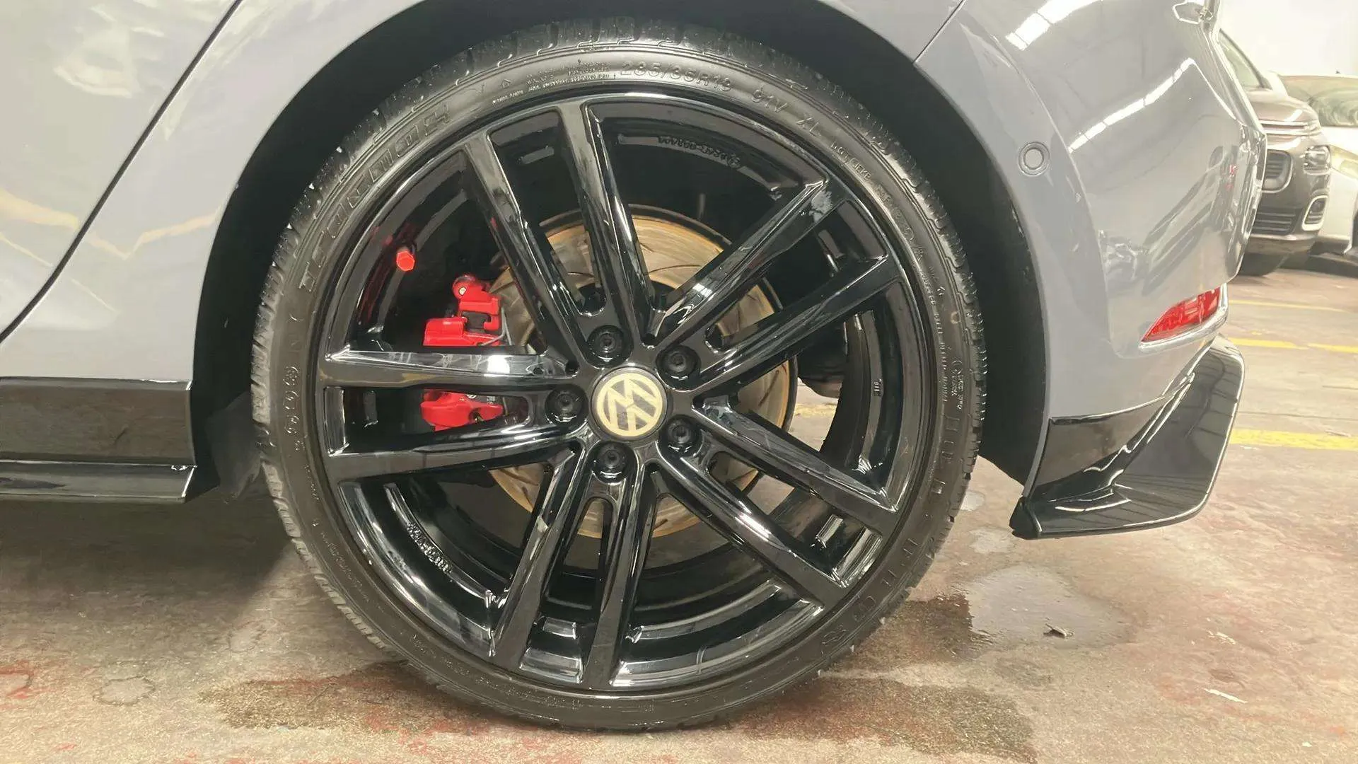Volkswagen Golf GTI TCR 2.0 TSI DSG - foto 23