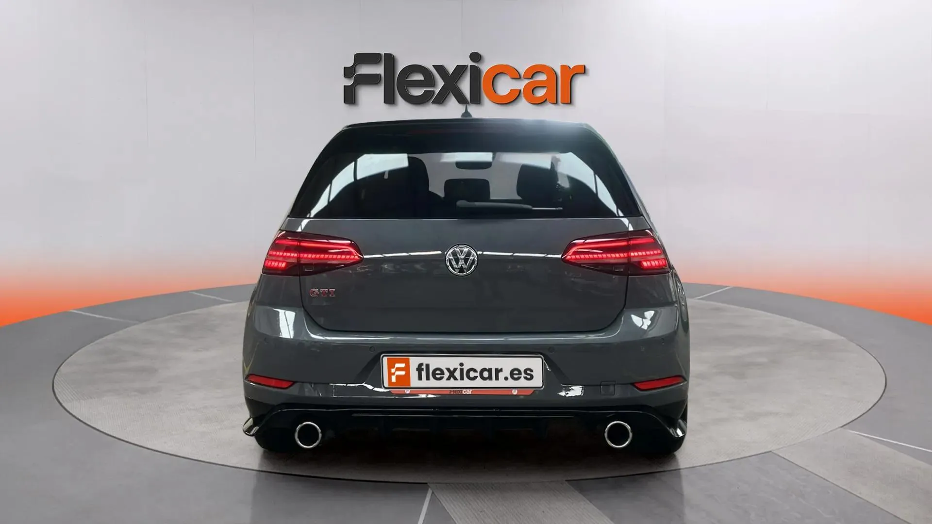 Volkswagen Golf GTI TCR 2.0 TSI DSG - foto 6
