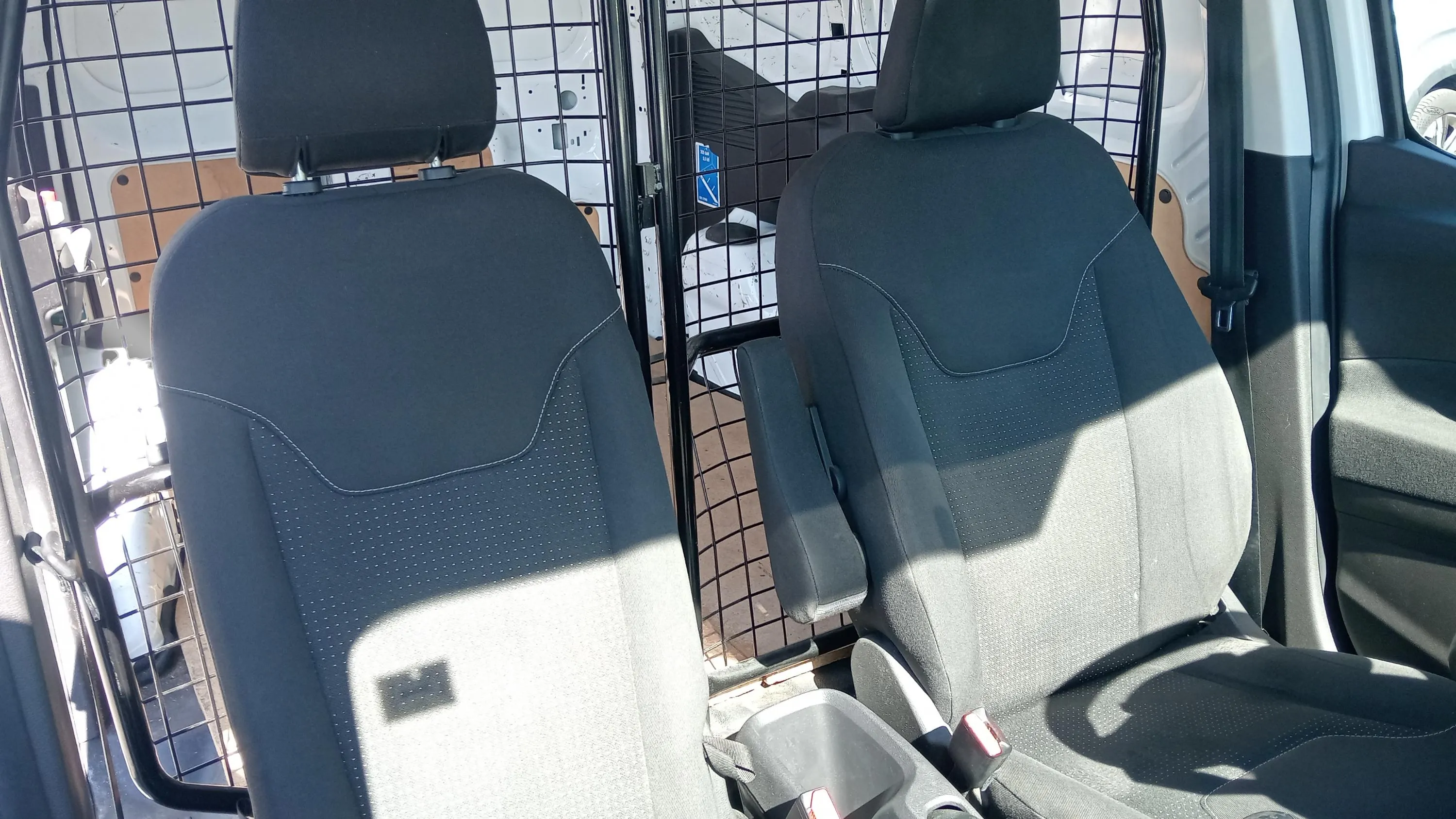 Ford Transit 1.5cc - foto 18