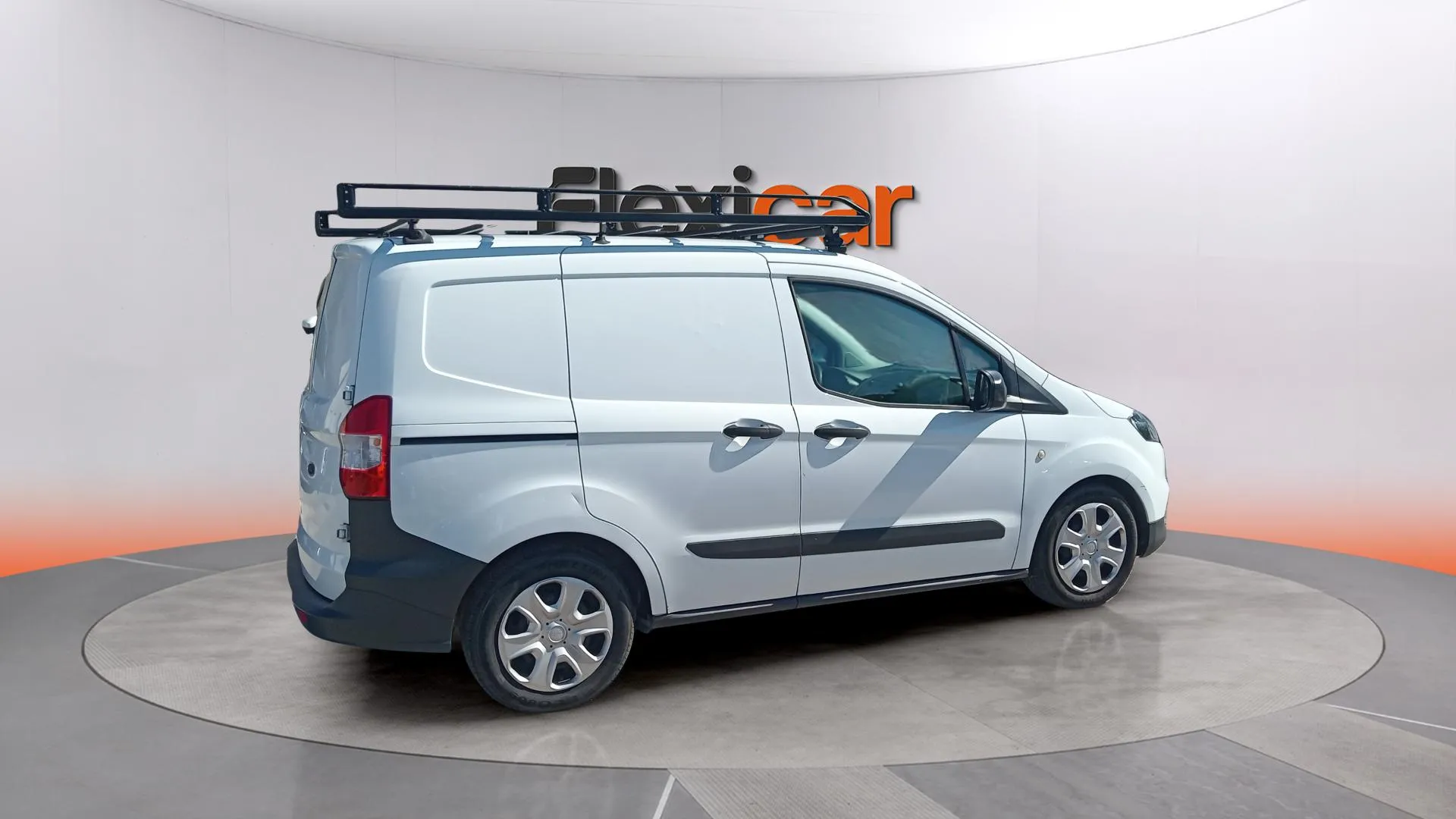 Ford Transit 1.5cc - foto 11