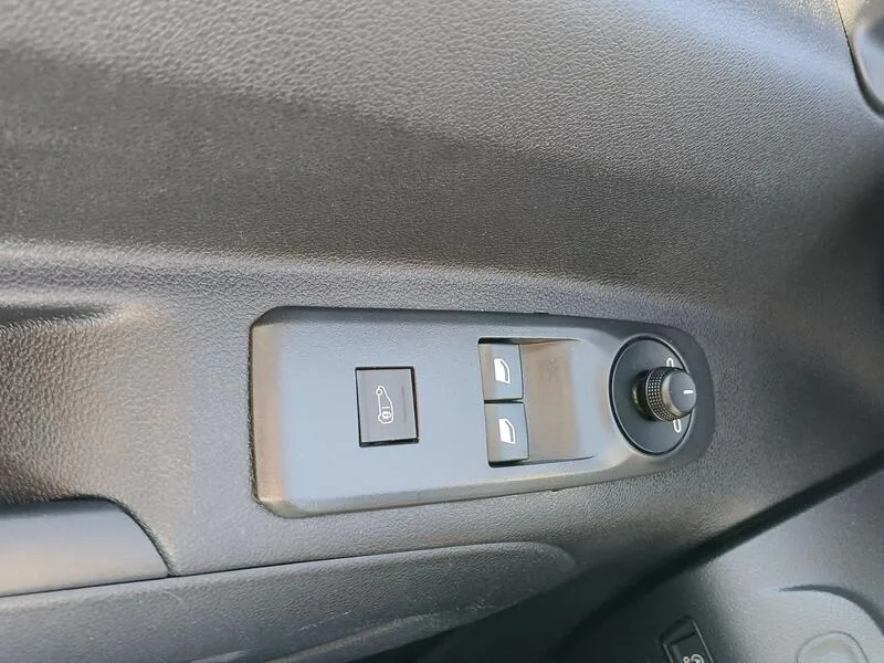 Citroën Berlingo BlueHDi 100 Control - foto 24