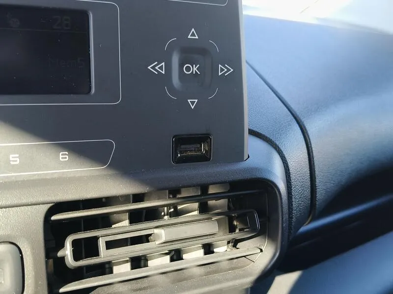 Citroën Berlingo BlueHDi 100 Control - foto 17