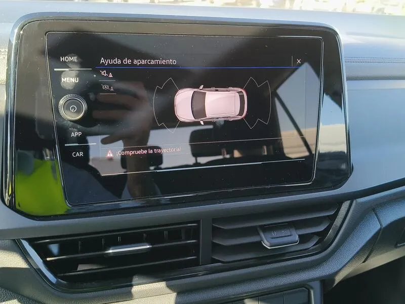 Volkswagen T-Roc 2.0 TDI - foto 11