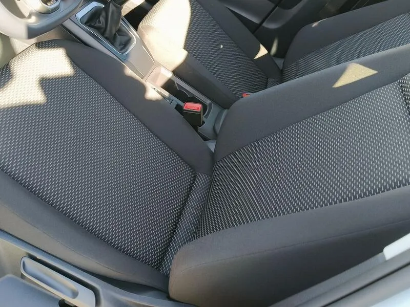 Volkswagen T-Roc 2.0 TDI - foto 28