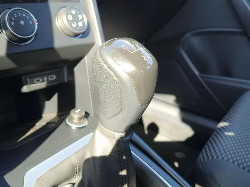 Volkswagen T-Roc 2.0 TDI - foto 14