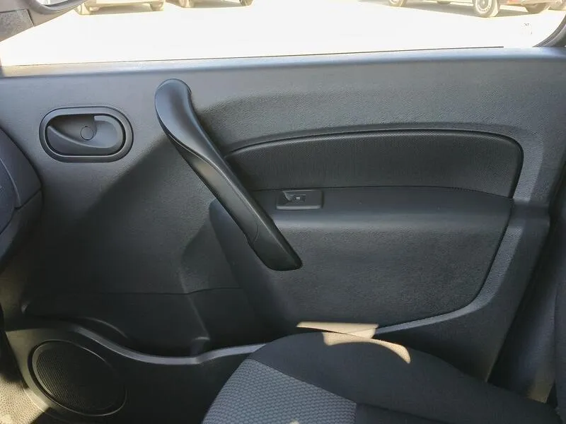 Renault Kangoo Blue dCi - foto 17
