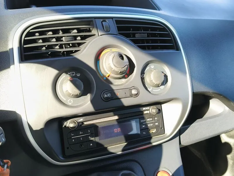 Renault Kangoo Blue dCi - foto 12