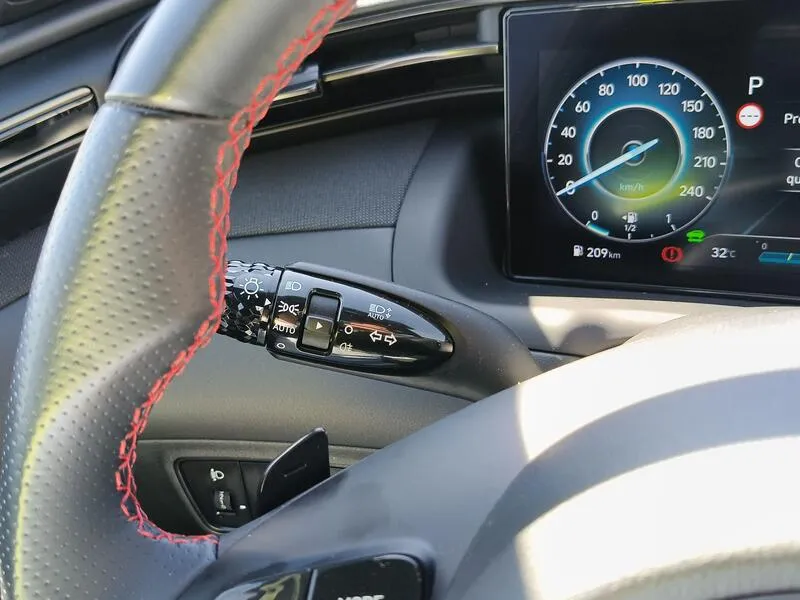 Hyundai Tucson 1.6 T-GDi HEV N-Line Sky - foto 26