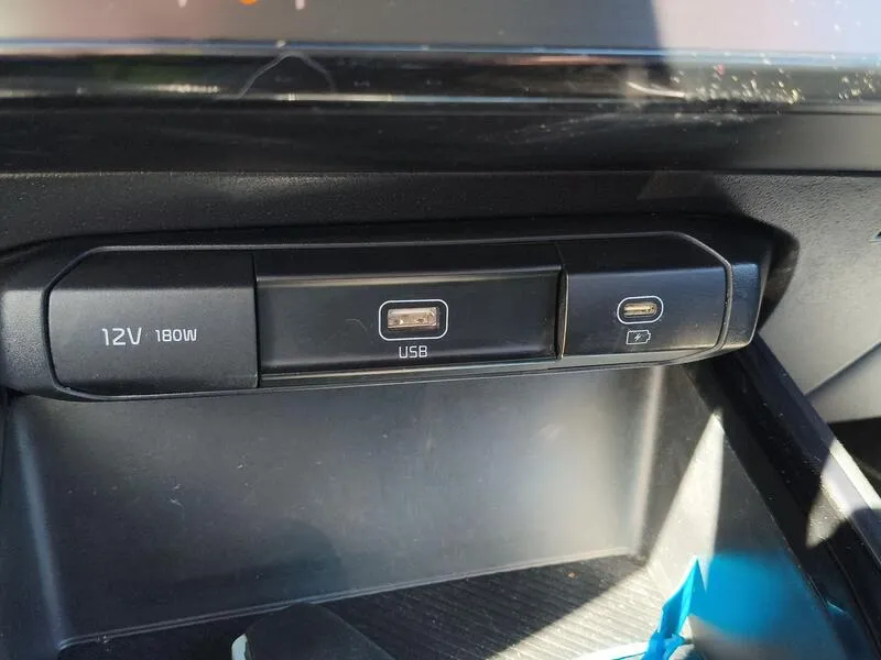 Kia Niro Hybrid Drive 1.6 - foto 14