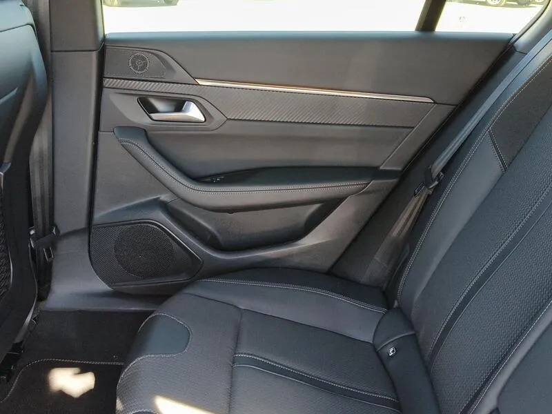 Peugeot 508 GT PureTech 130 - foto 34