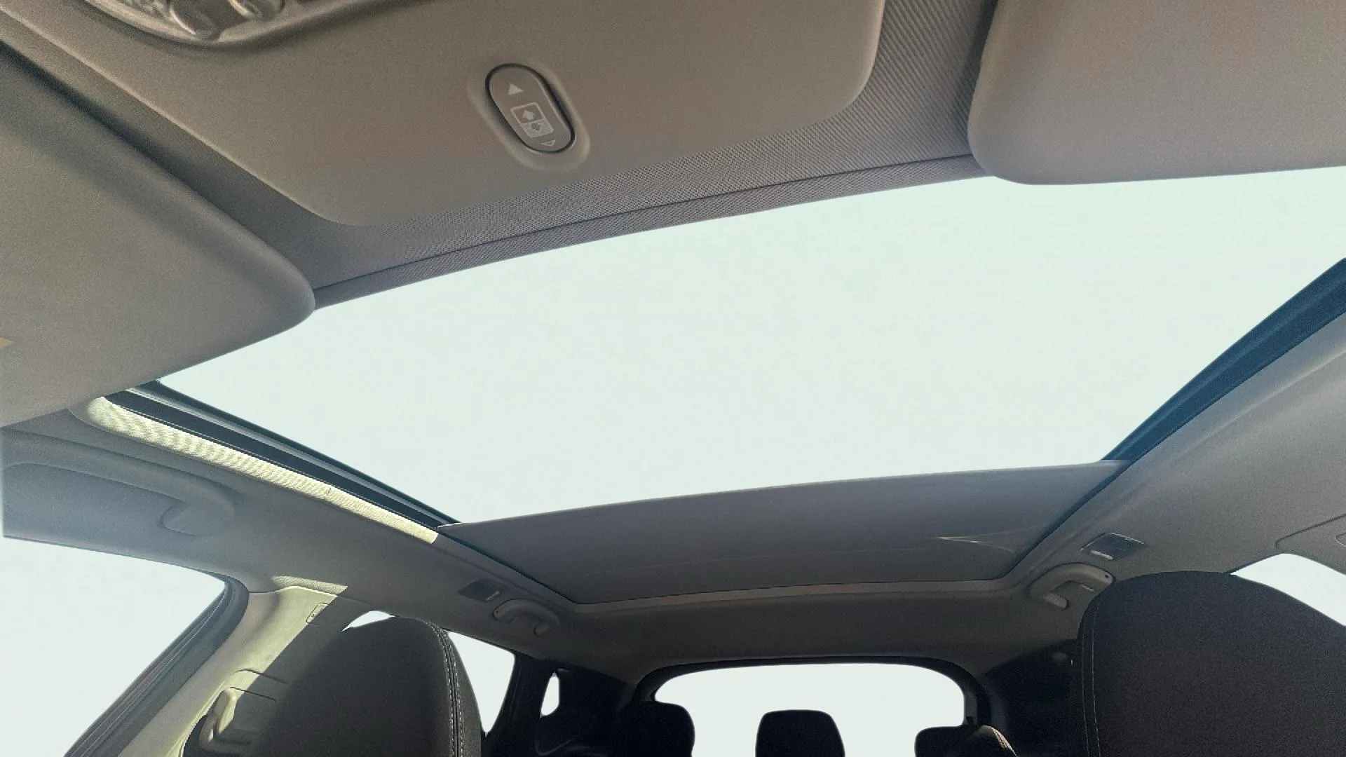 Nissan Qashqai DIG-T N-Connecta - foto 19