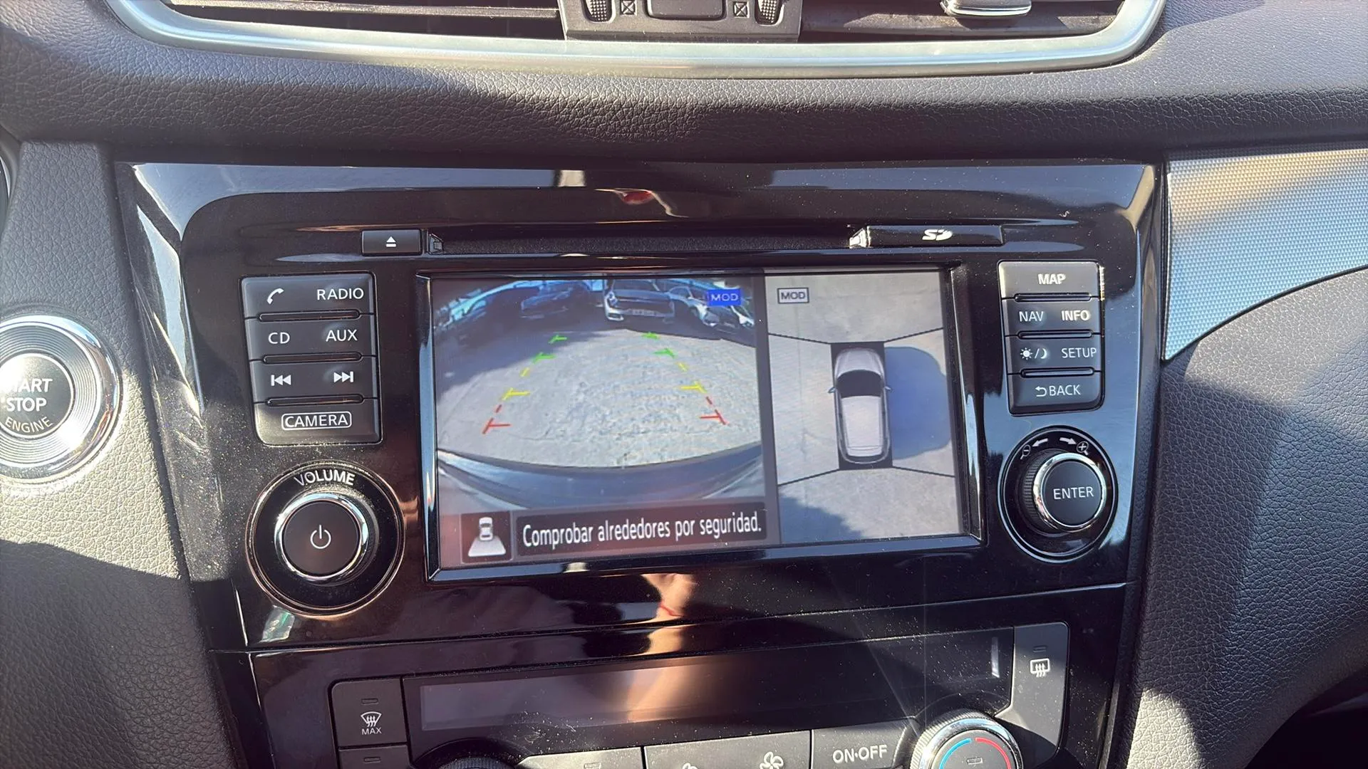 Nissan Qashqai DIG-T N-Connecta - foto 18
