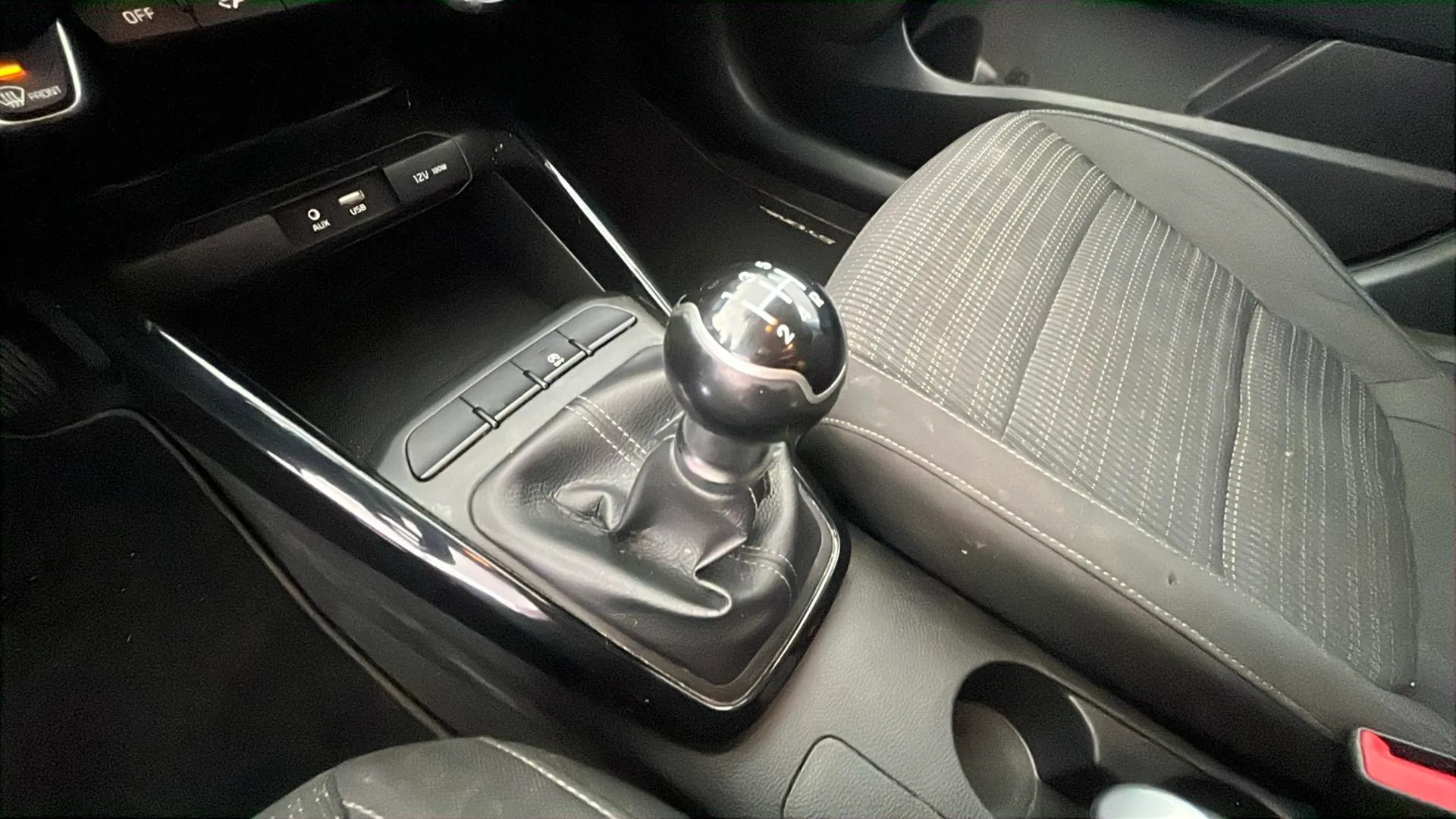 Kia Stonic 1.0 T-GDi Drive Eco-Dynam - foto 29
