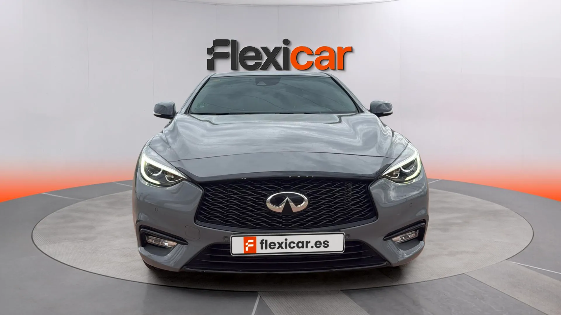 Infiniti Q30 1.6TC Premium Tech 7DCT - foto 2