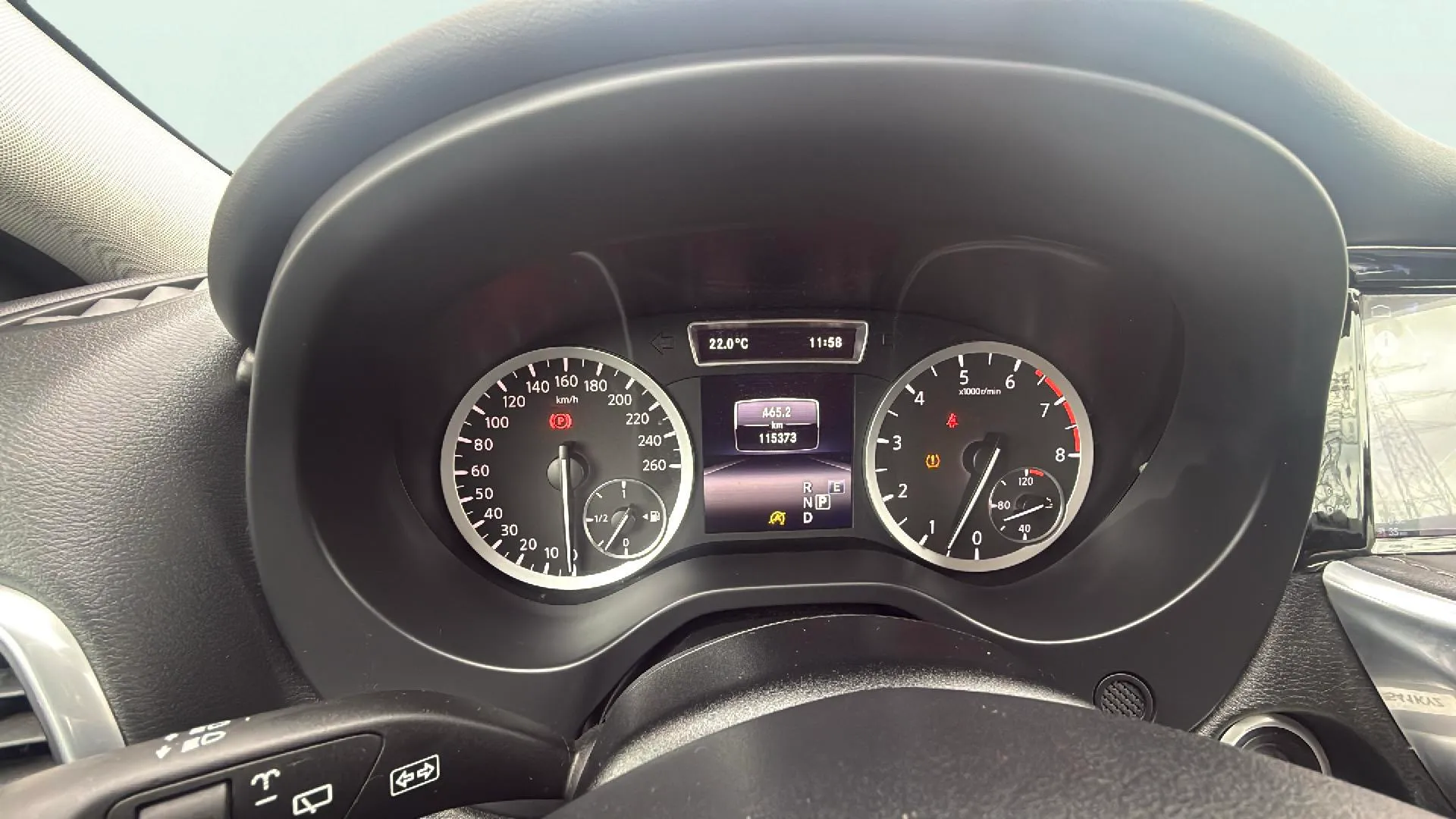 Infiniti Q30 1.6TC Premium Tech 7DCT - foto 16