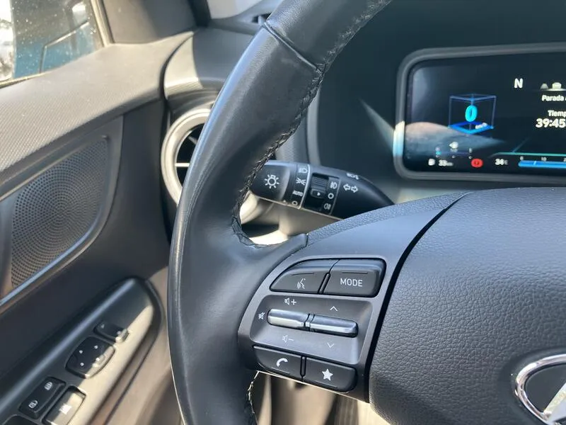 Hyundai Kona T-GDi Maxx 4x2 - foto 33