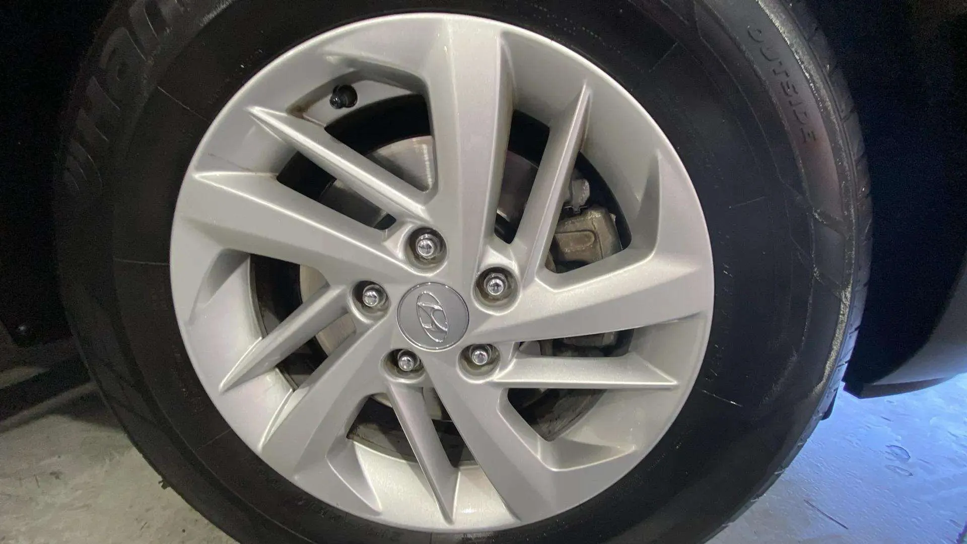 Hyundai Tucson GDI Klass 4x2 1591 cm³ - foto 21