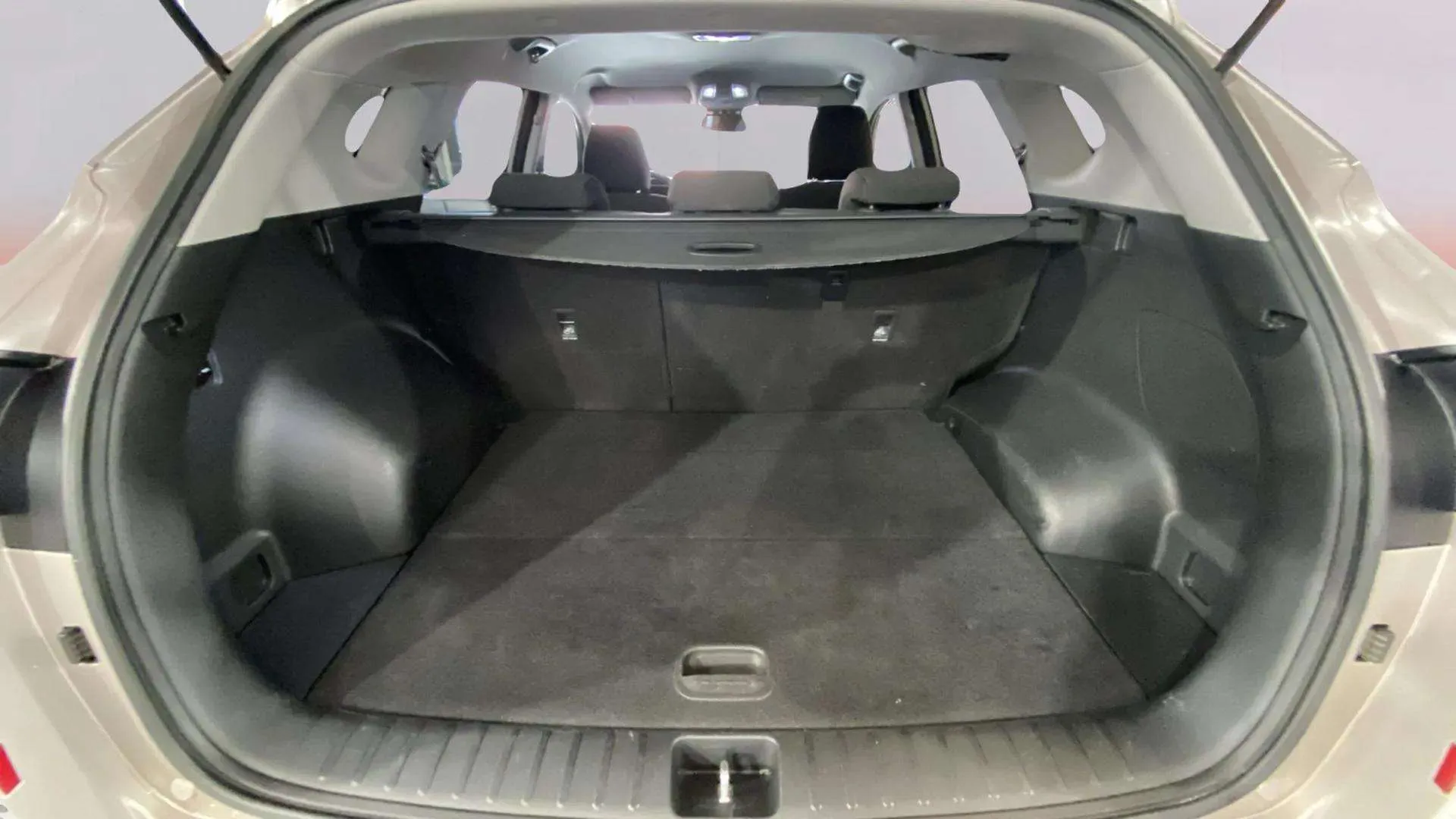 Hyundai Tucson GDI Klass 4x2 1591 cm³ - foto 20