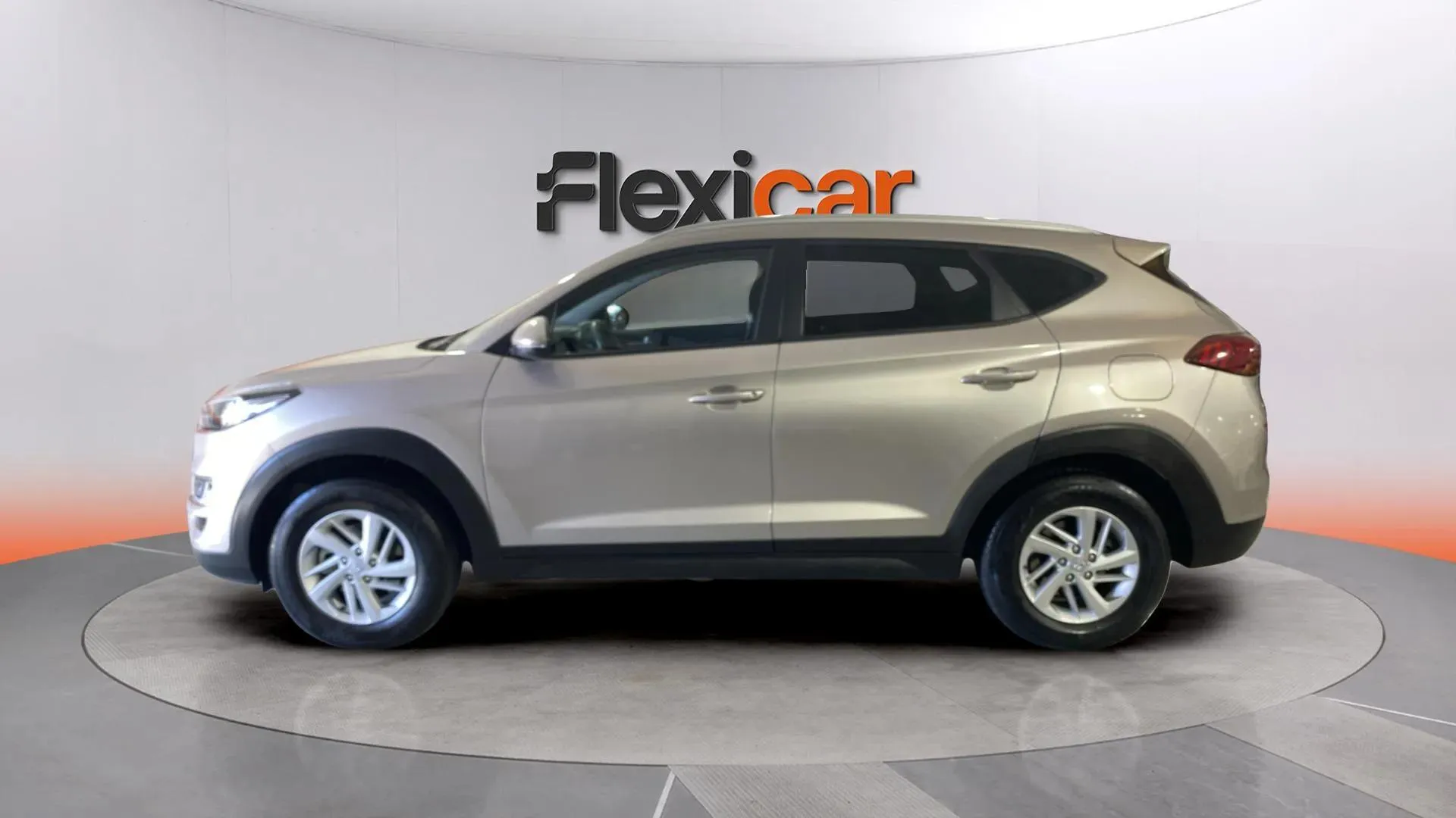 Hyundai Tucson GDI Klass 4x2 1591 cm³ - foto 3