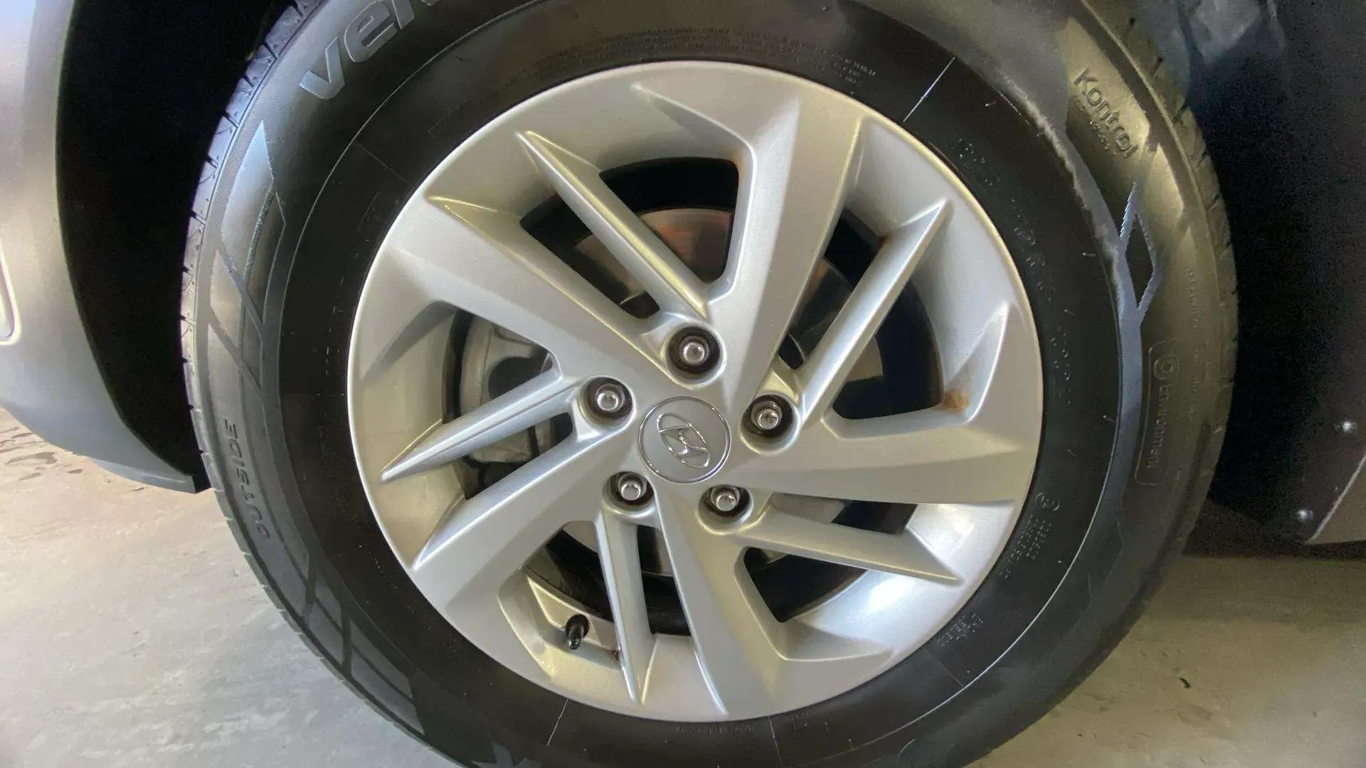 Hyundai Tucson GDI Klass 4x2 1591 cm³ - foto 23
