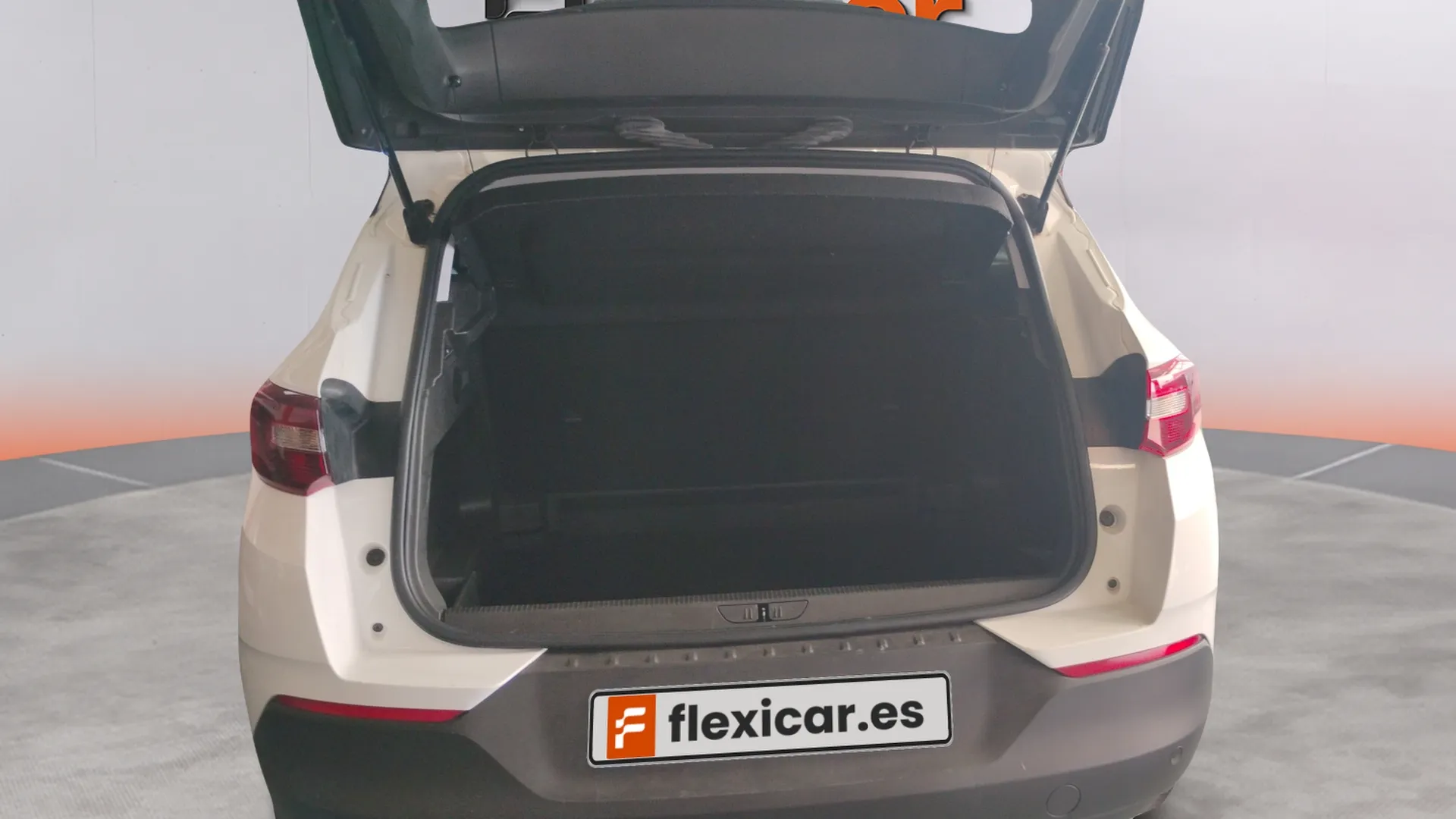 Opel Grandland 1.2 Turbo Selective - foto 13
