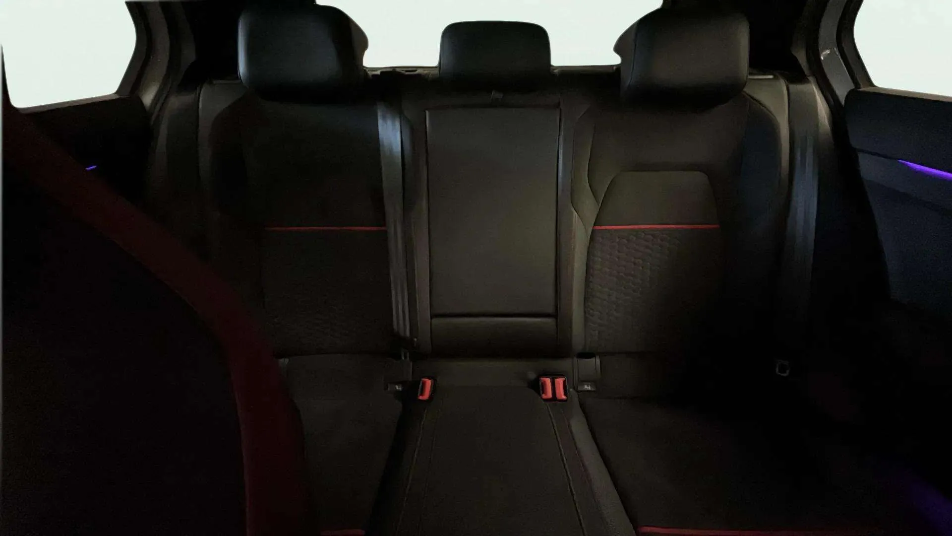Volkswagen Golf GTI Clubsport 2.0 TSI DSG - foto 18