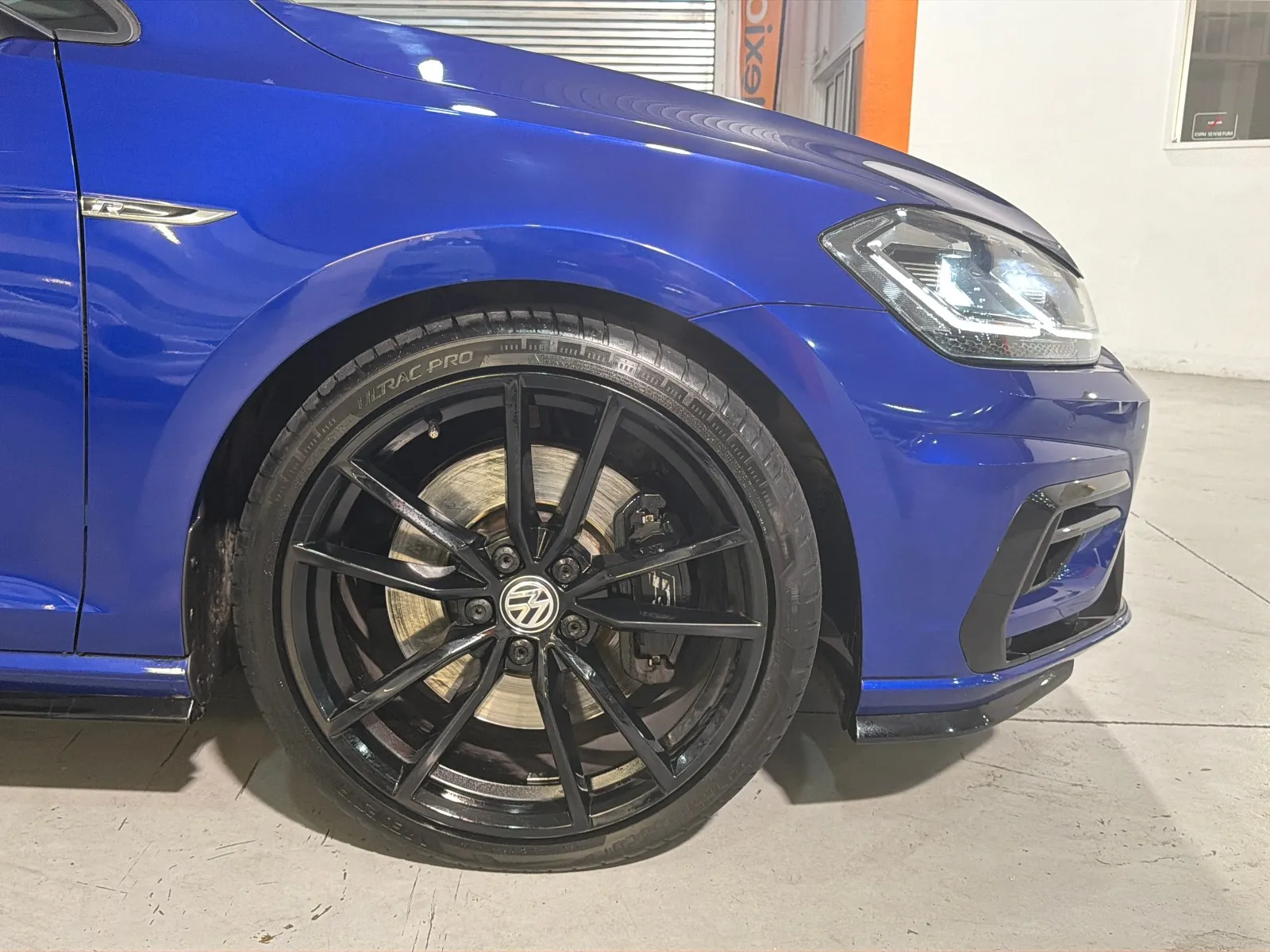 Volkswagen Golf R 2.0 TSI 4Motion DSG - foto 21