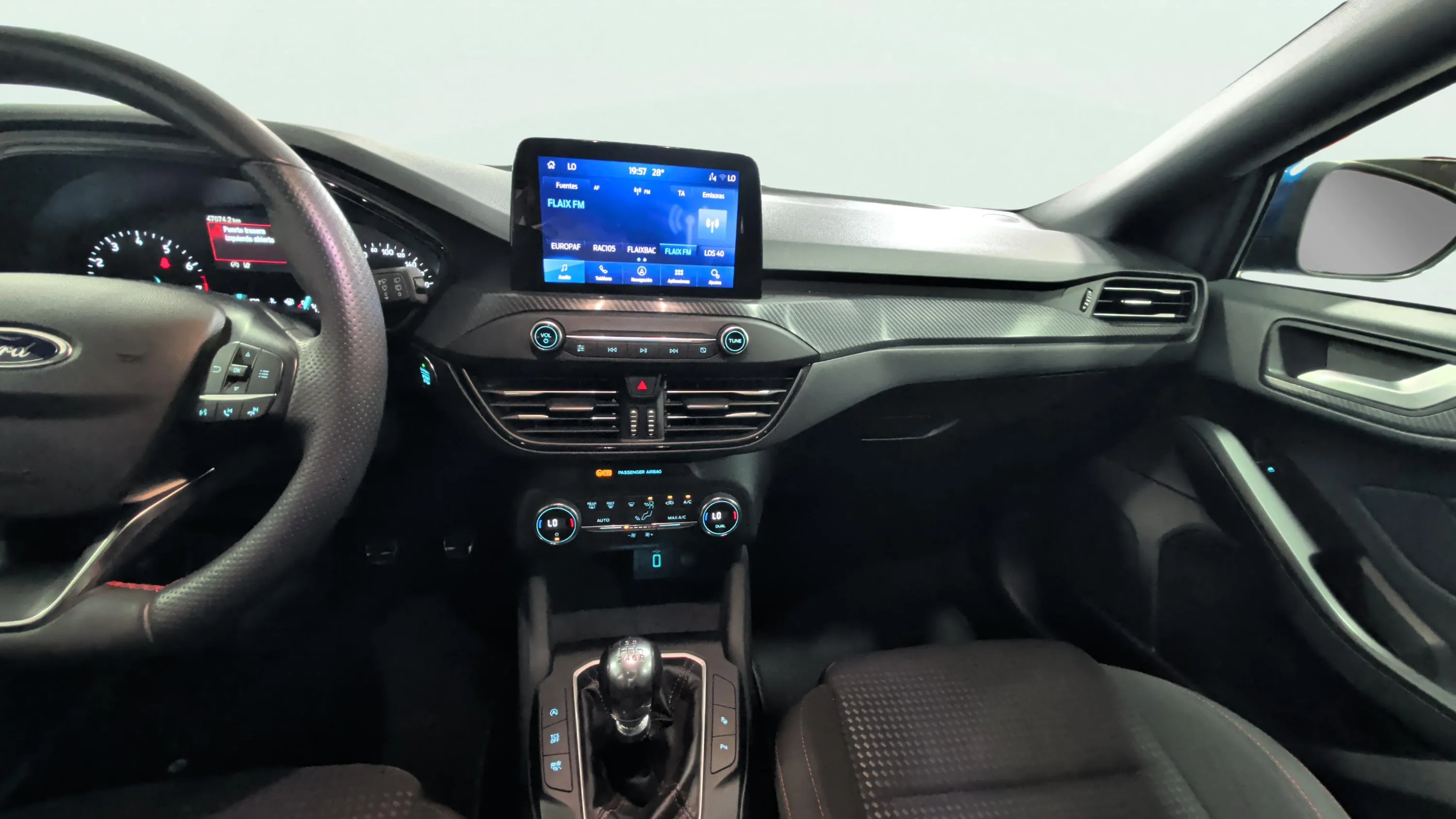 Ford Focus 1.0 EcoBoost ST-Line - foto 10