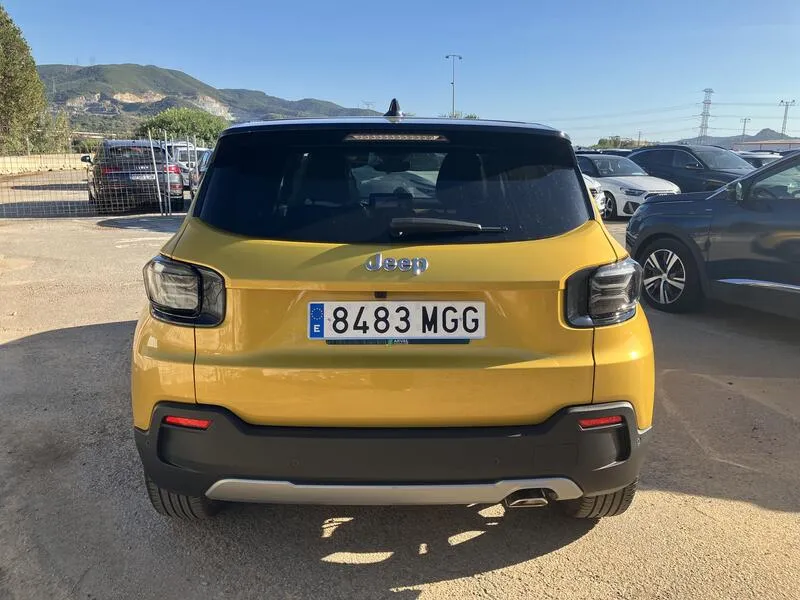 Jeep Avenger Summit 1.2 MT6 - foto 5