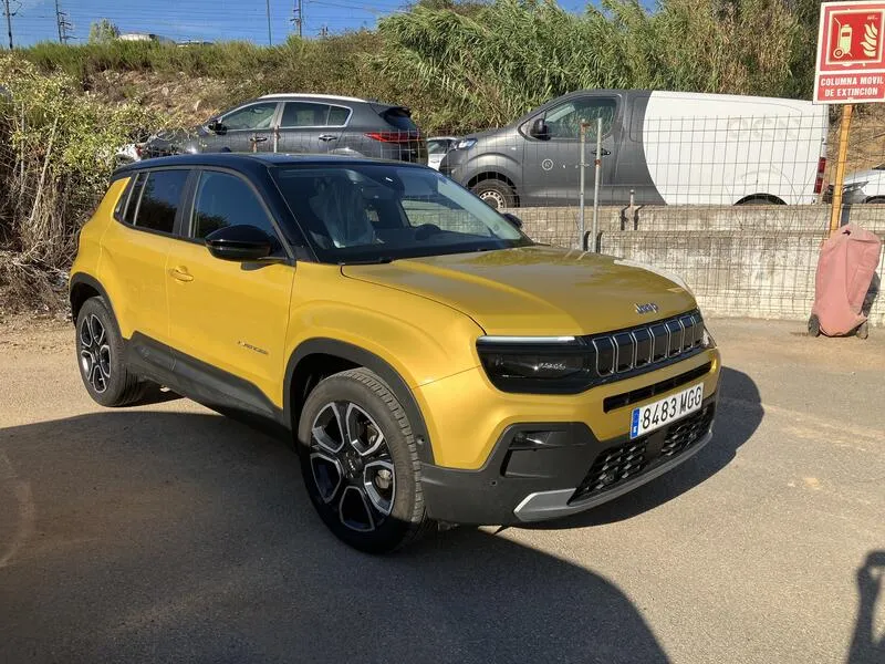 Jeep Avenger Summit 1.2 MT6 - foto 8