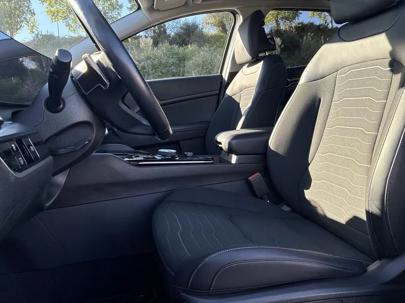 Kia Sportage 1.6 T-GDi Tech 4x2 - foto 17