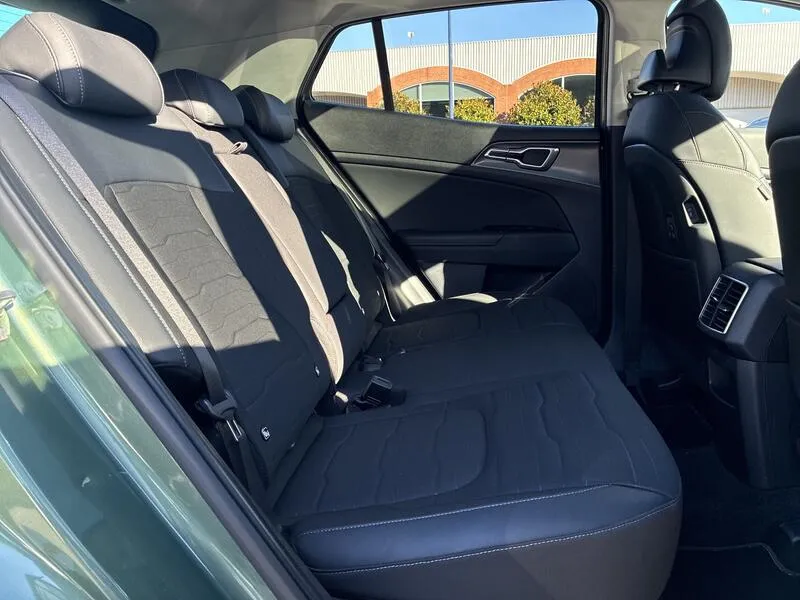 Kia Sportage 1.6 T-GDi Tech 4x2 - foto 12