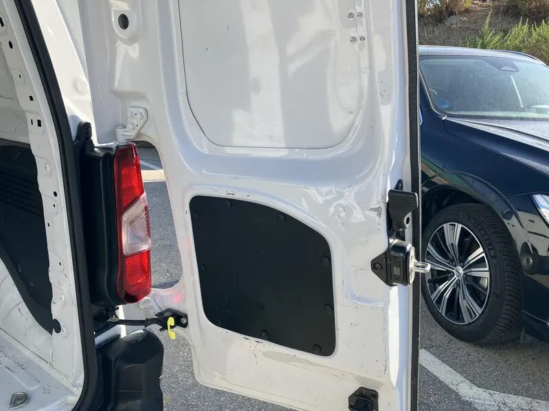 Opel Combo E Cargo 1.5 - foto 26