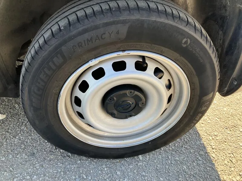 Opel Combo E Cargo 1.5 - foto 16