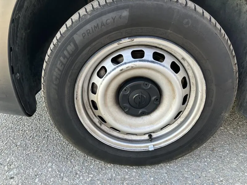 Opel Combo E Cargo 1.5 - foto 15