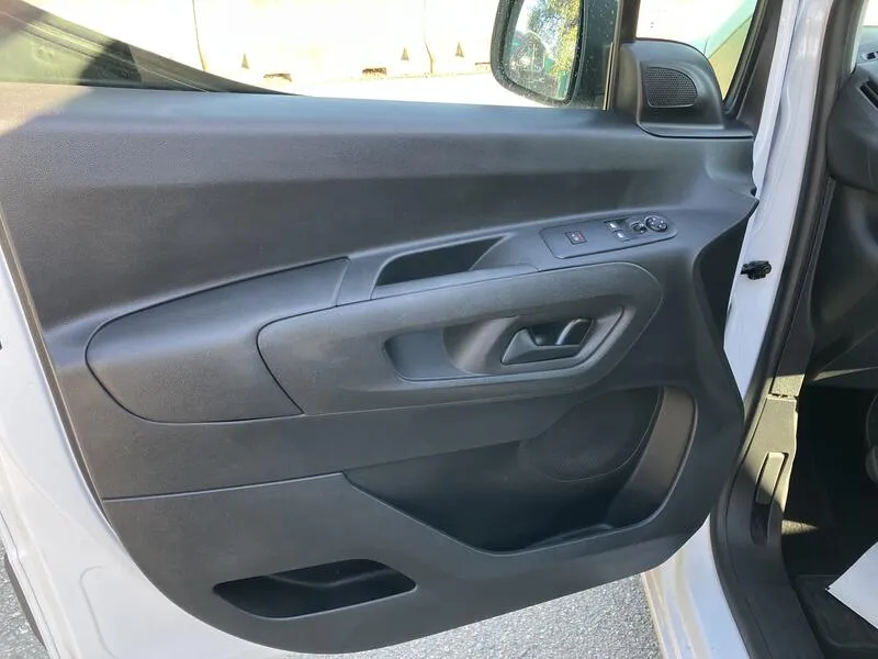 Opel Combo E Cargo 1.5 - foto 11