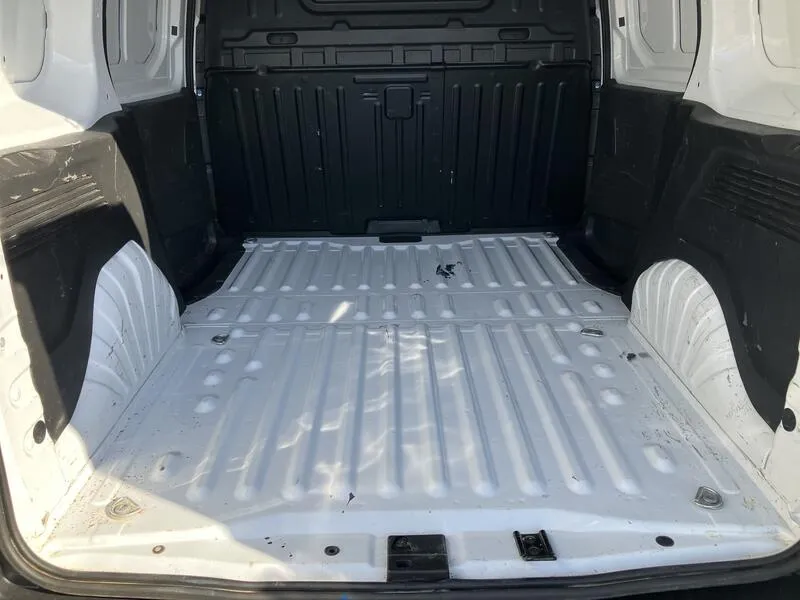 Opel Combo E Cargo 1.5 - foto 27