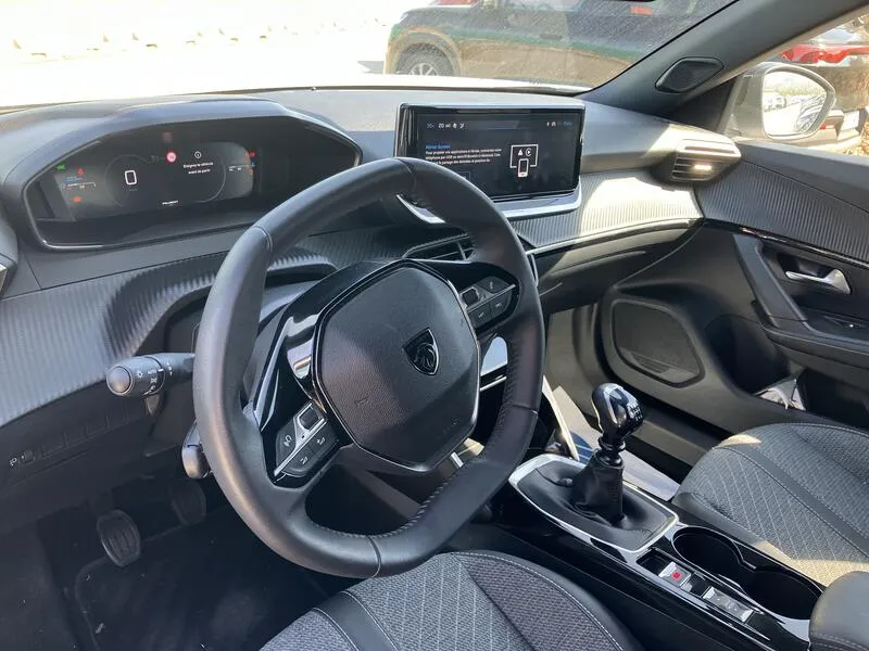 Peugeot 2008 Allure 1.2 PureTech - foto 10