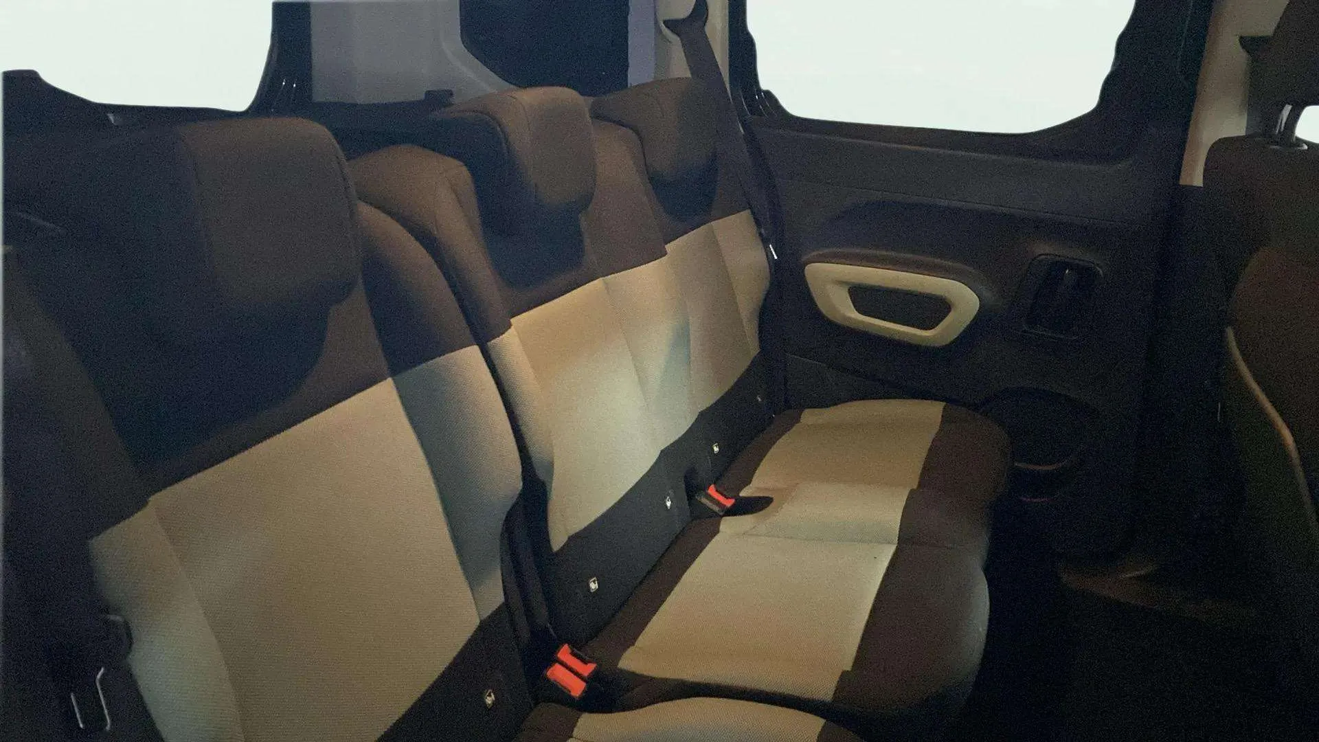Citroën Berlingo Talla M BlueHDi 130 Feel Pack - foto 24