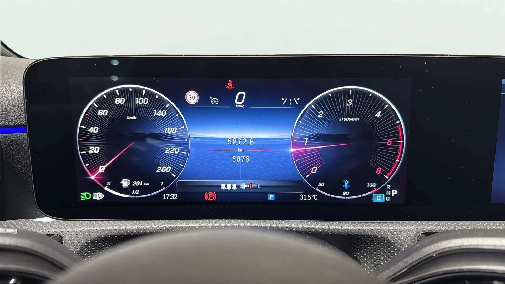 Mercedes-Benz Clase A A 200 d - foto 12